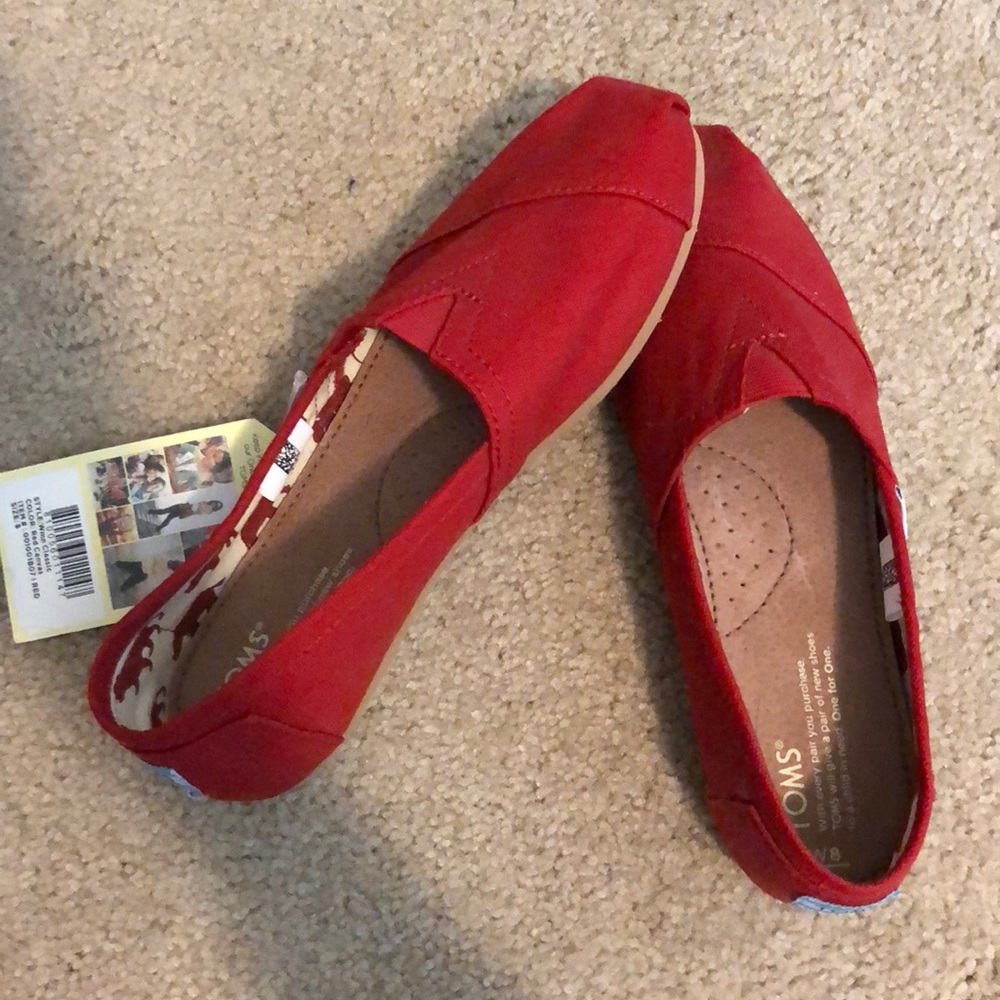 TOMS shoes